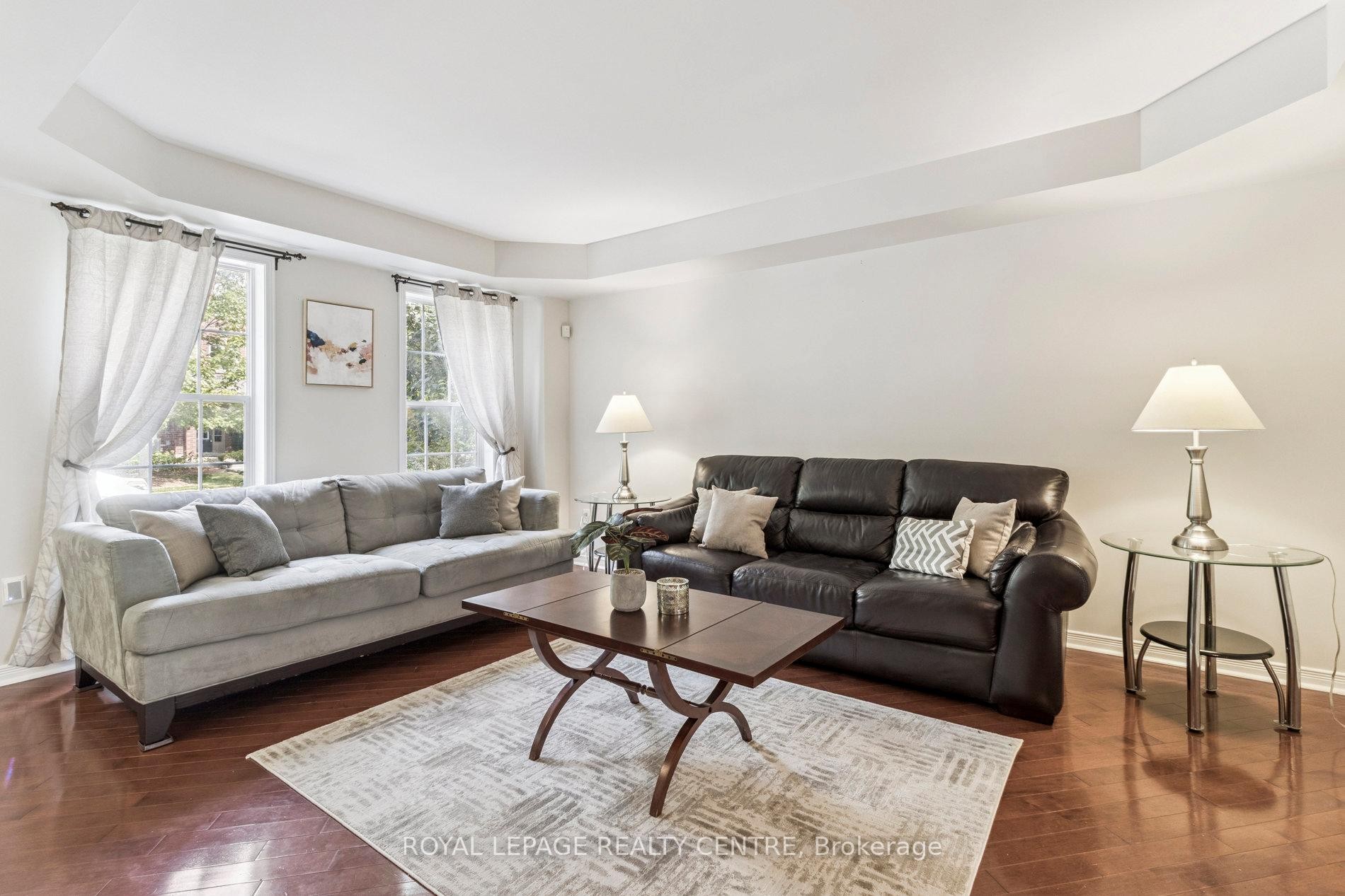 









90


Georgian

Drive,
Oakville,




ON
L6H 6V1

