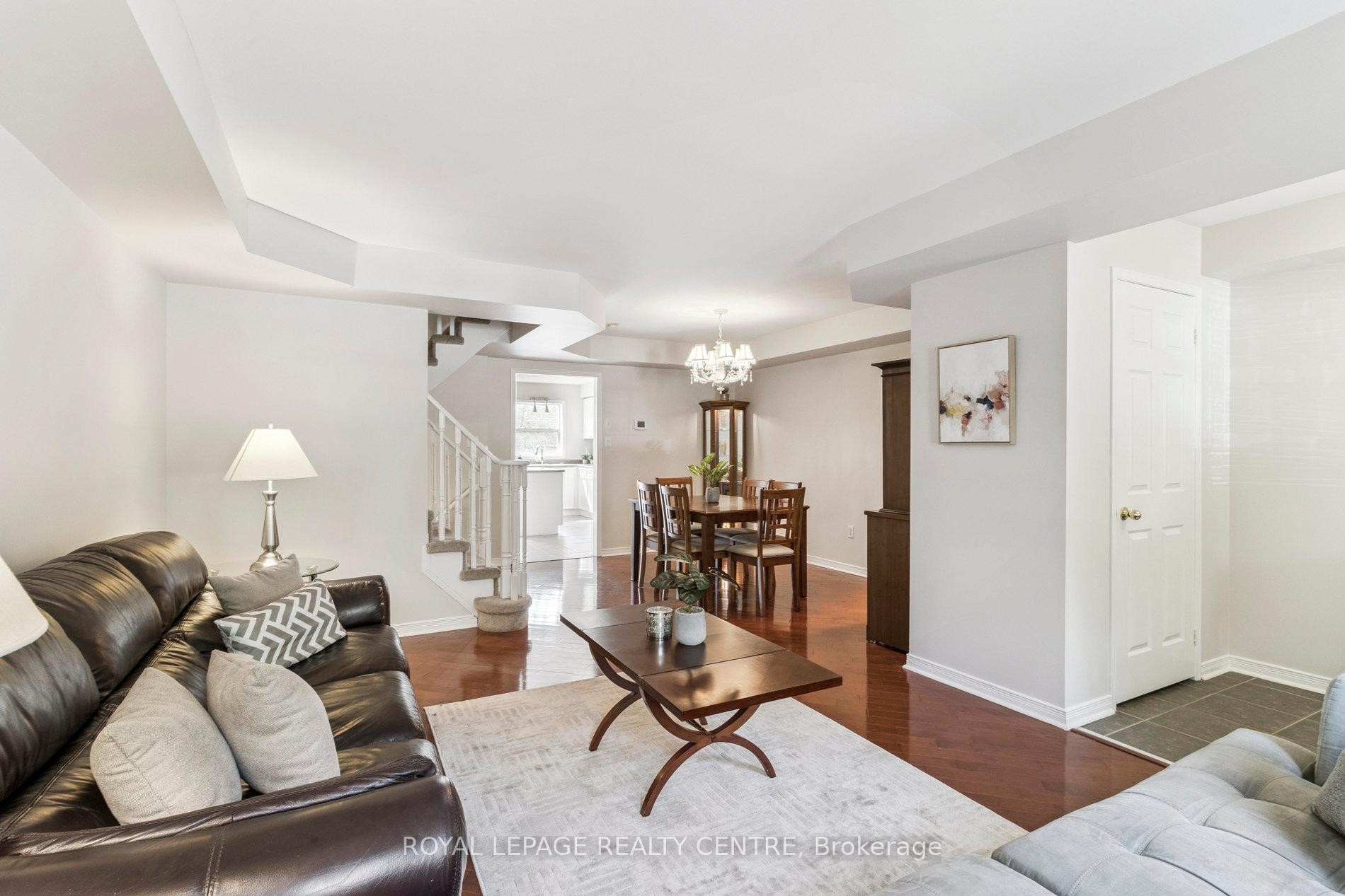 









90


Georgian

Drive,
Oakville,




ON
L6H 6V1

