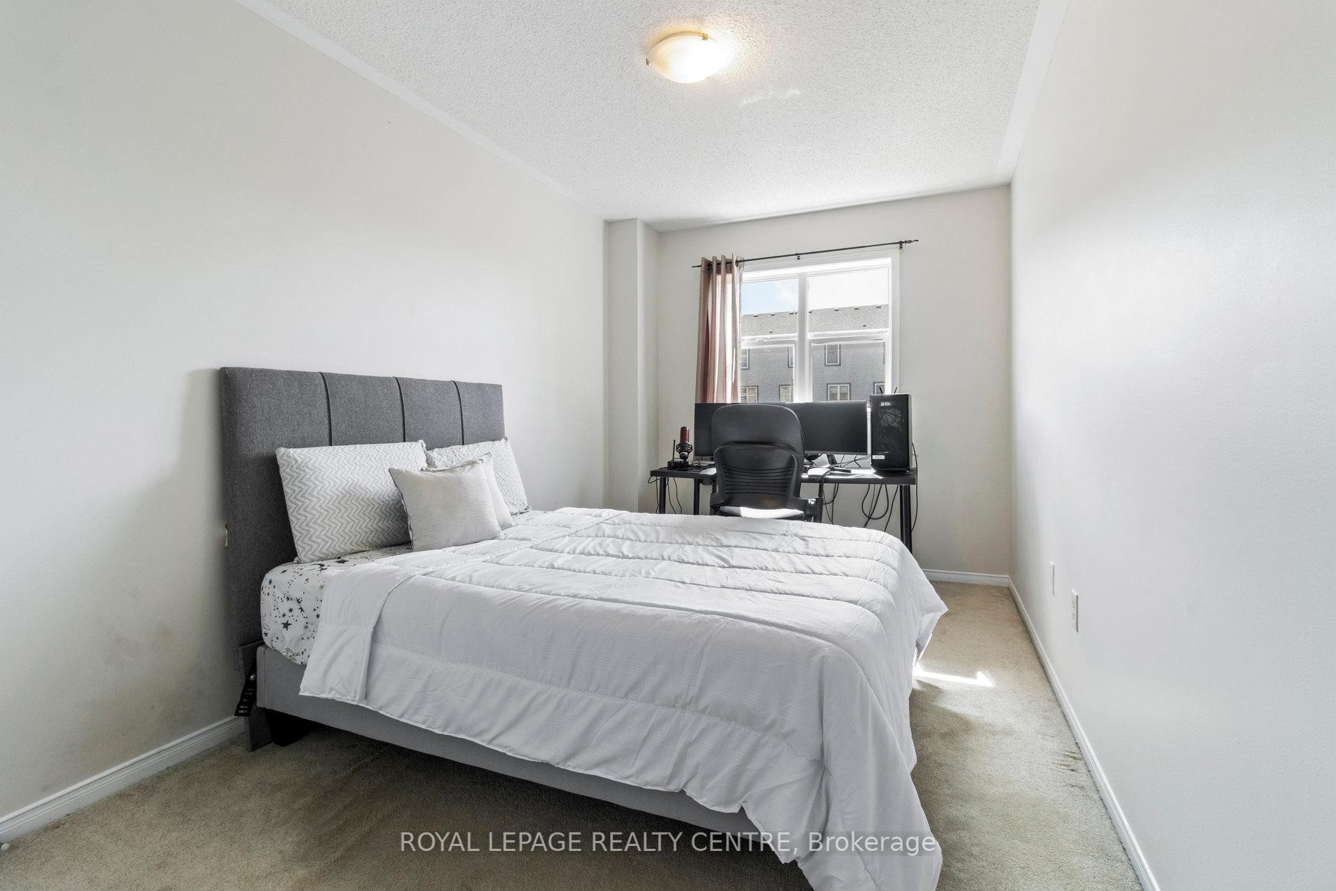 









90


Georgian

Drive,
Oakville,




ON
L6H 6V1

