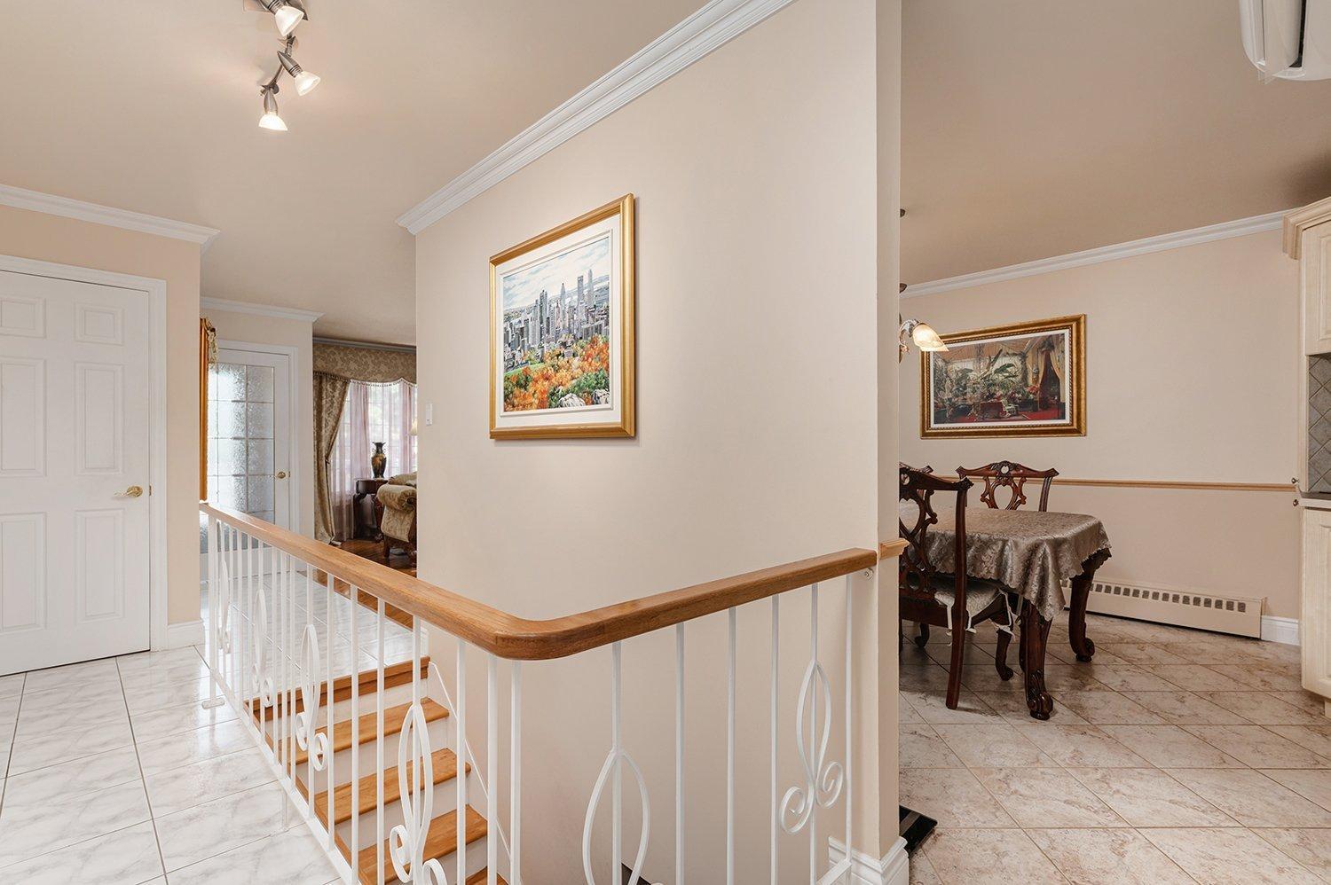 









344

 - 348


Rue Verreau

,
Longueuil (Le Vieux-Longueuil),




QC
J4L1C4

