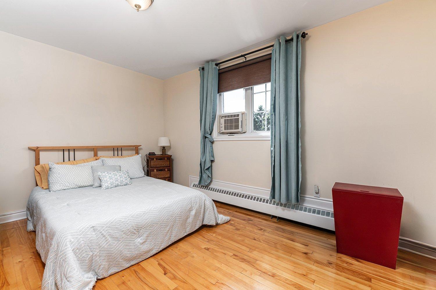 









344

 - 348


Rue Verreau

,
Longueuil (Le Vieux-Longueuil),




QC
J4L1C4

