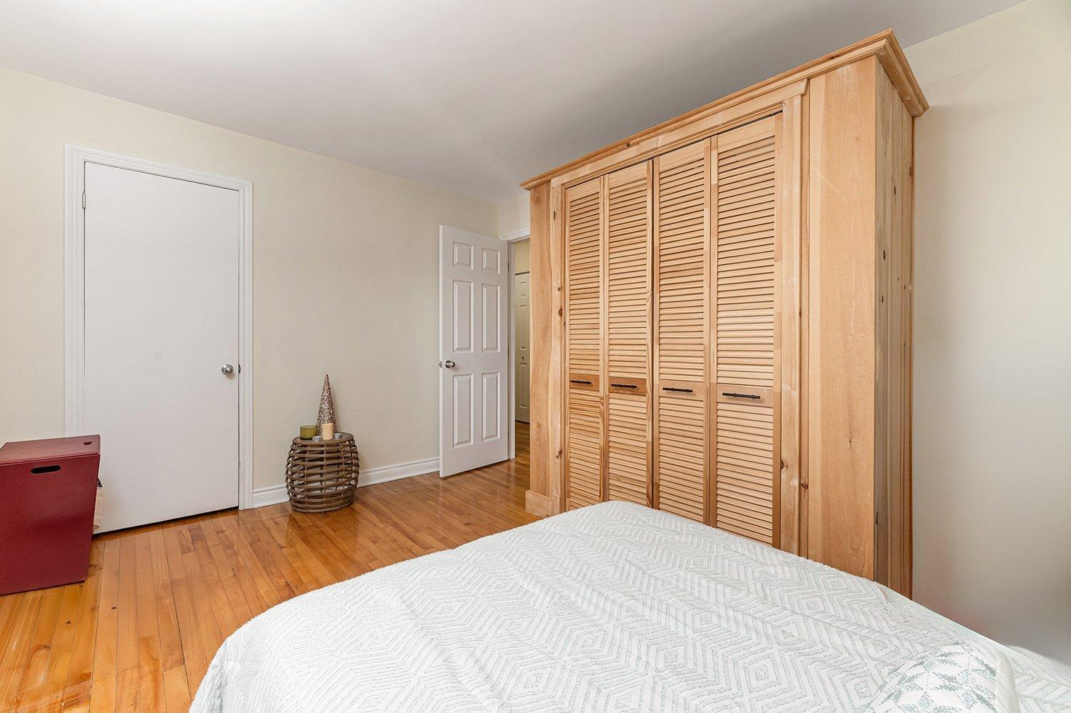 









344

 - 348


Rue Verreau

,
Longueuil (Le Vieux-Longueuil),




QC
J4L1C4

