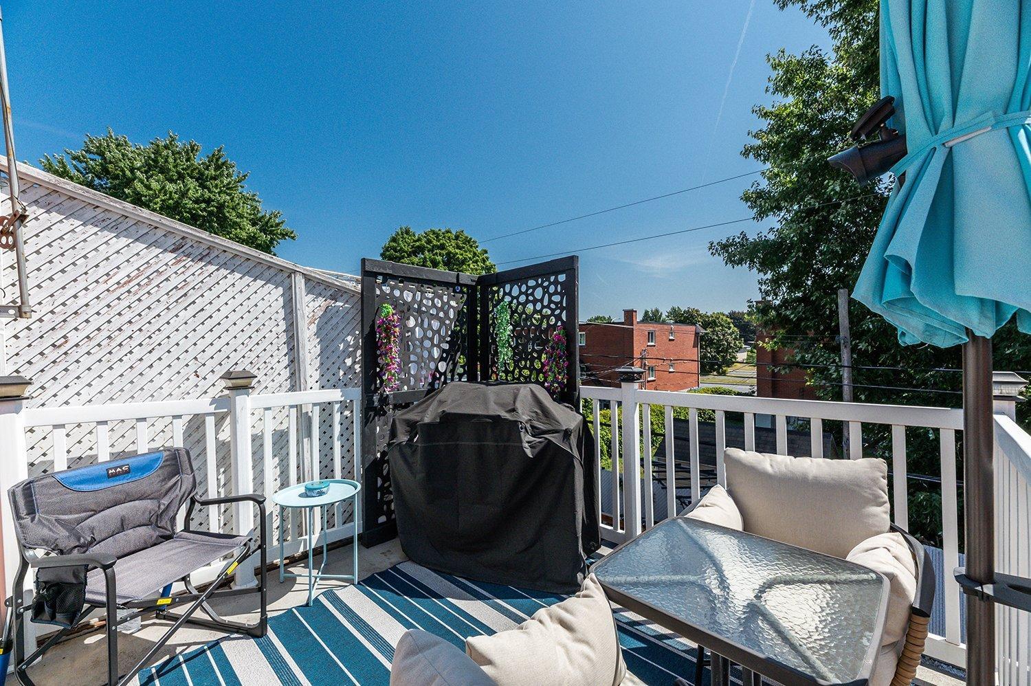 









344

 - 348


Rue Verreau

,
Longueuil (Le Vieux-Longueuil),




QC
J4L1C4

