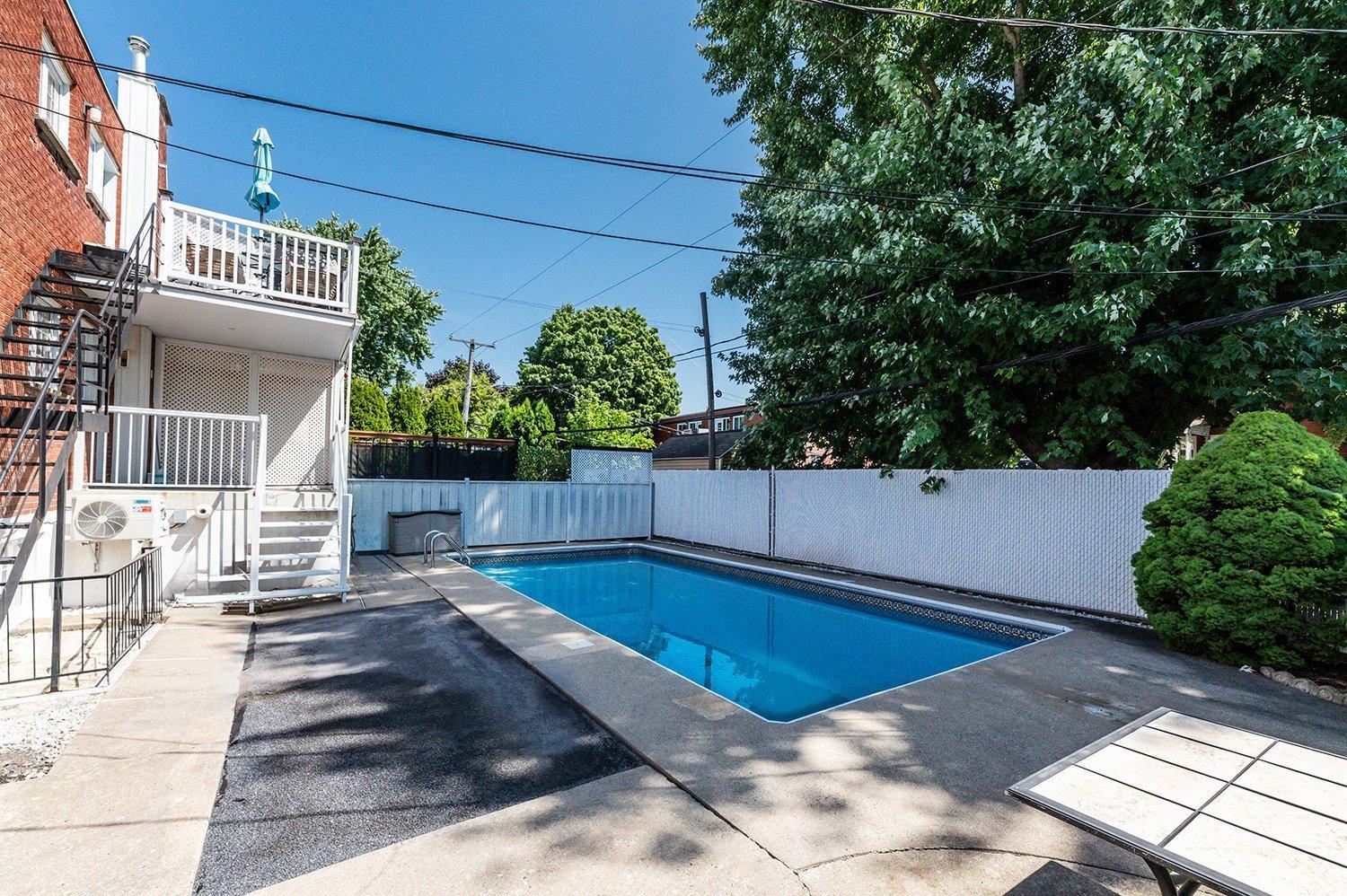 









344

 - 348


Rue Verreau

,
Longueuil (Le Vieux-Longueuil),




QC
J4L1C4

