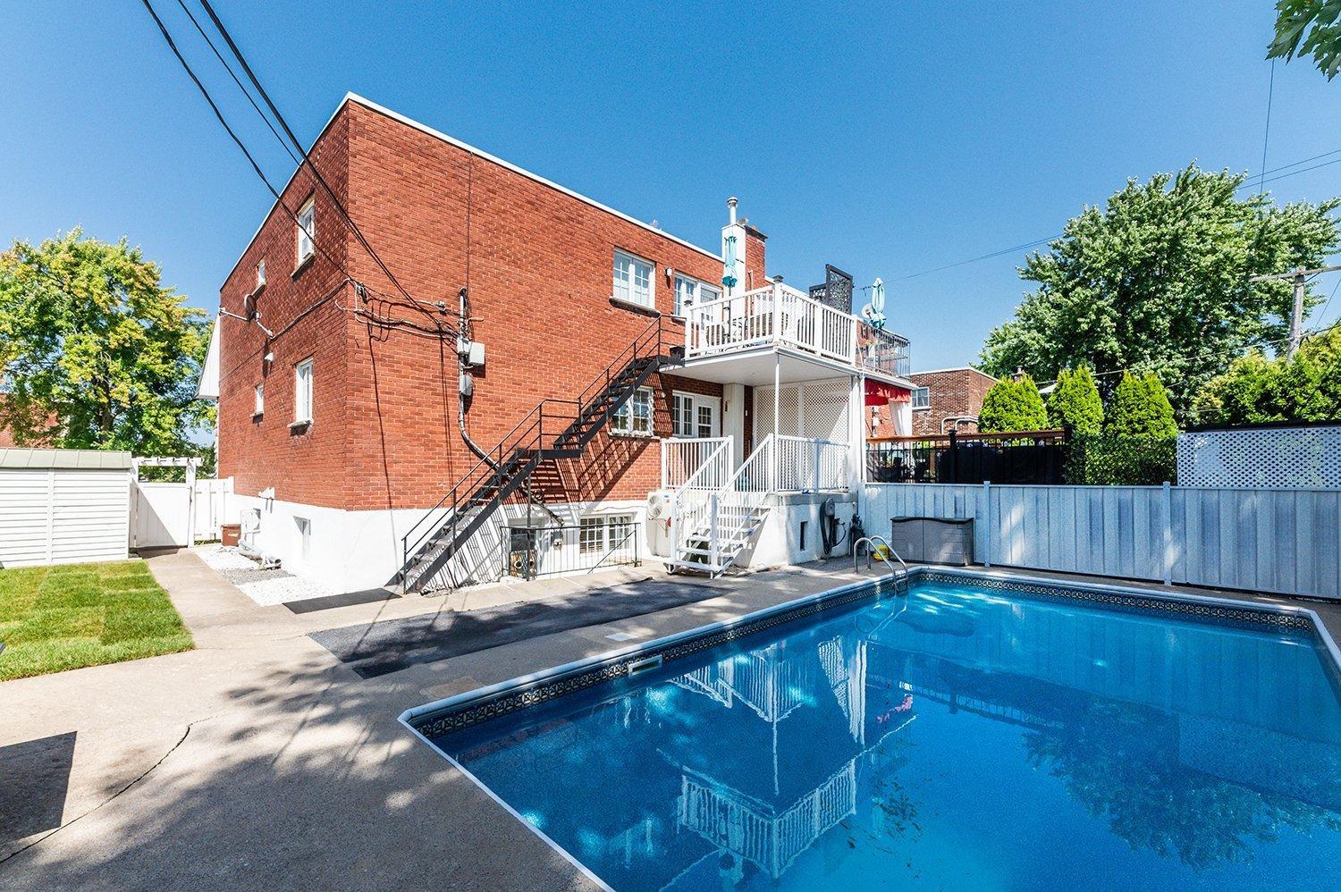 









344

 - 348


Rue Verreau

,
Longueuil (Le Vieux-Longueuil),




QC
J4L1C4

