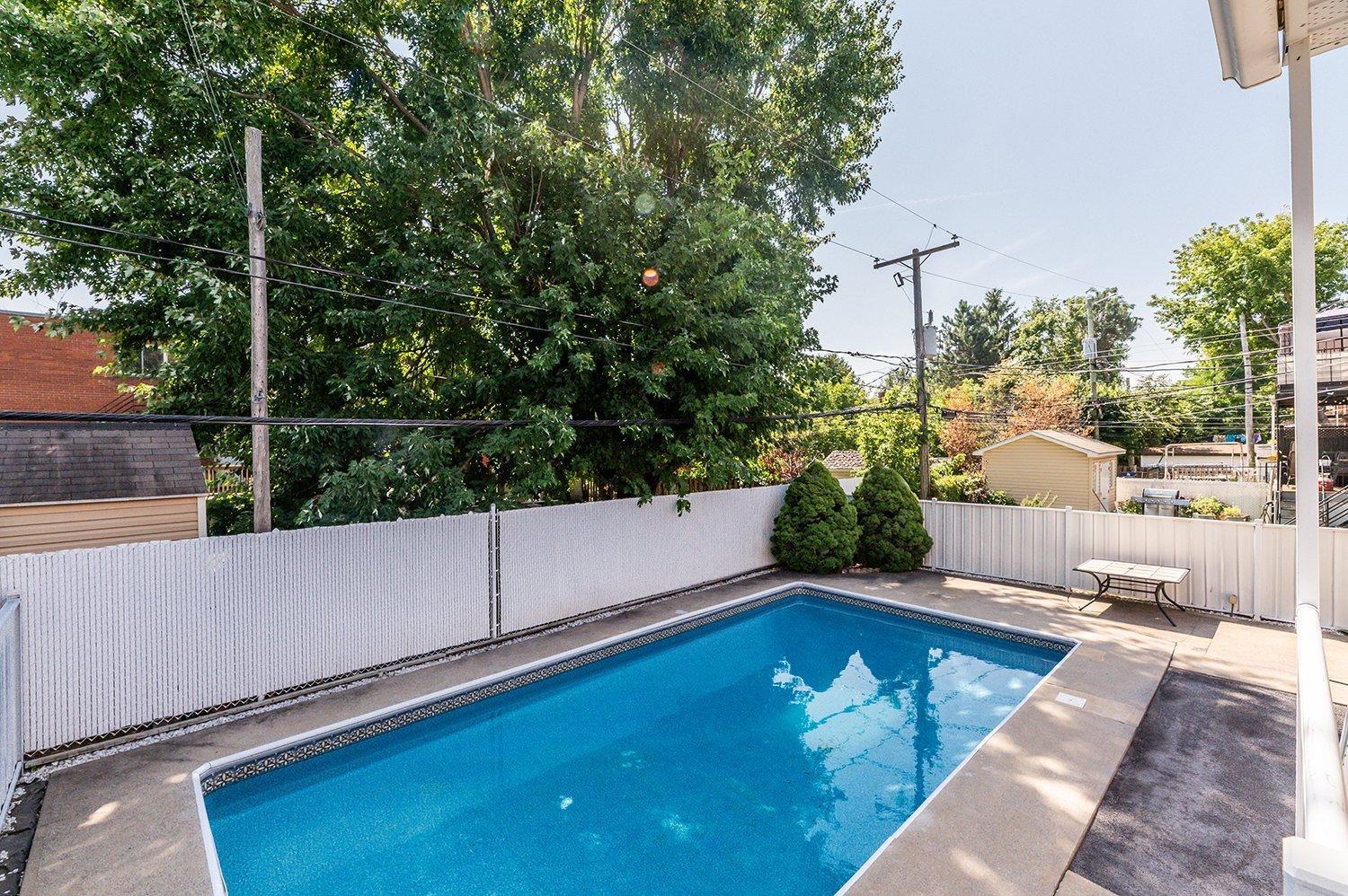 









344

 - 348


Rue Verreau

,
Longueuil (Le Vieux-Longueuil),




QC
J4L1C4


