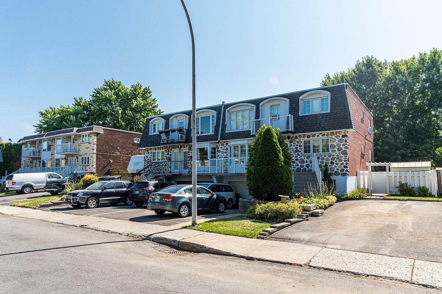 









344

 - 348


Rue Verreau

,
Longueuil (Le Vieux-Longueuil),




QC
J4L1C4

