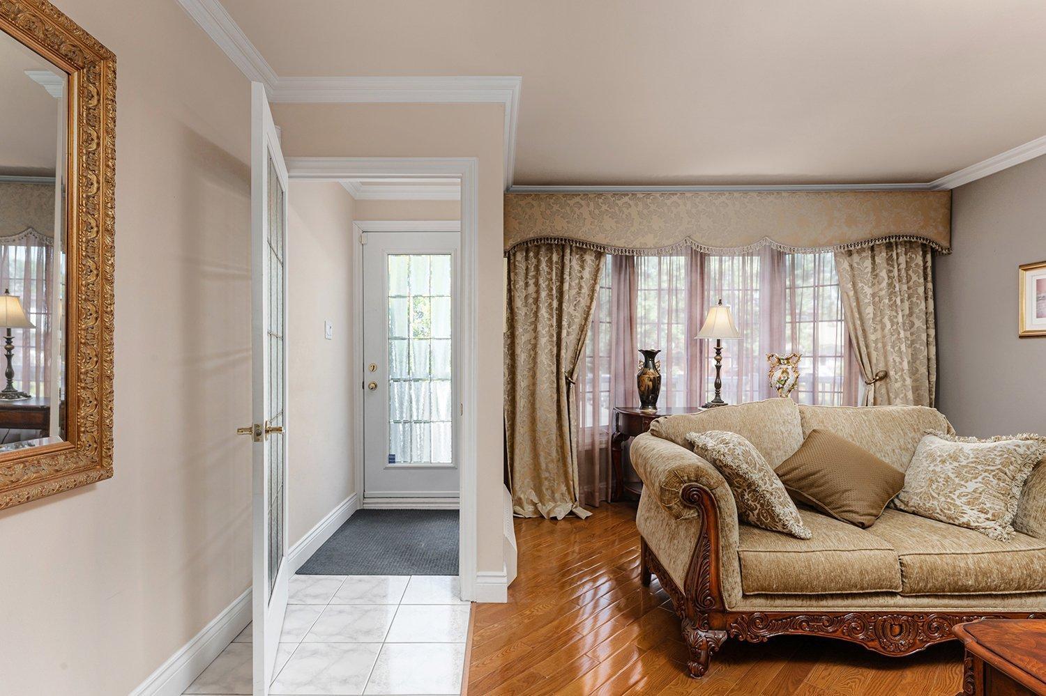 









344

 - 348


Rue Verreau

,
Longueuil (Le Vieux-Longueuil),




QC
J4L1C4

