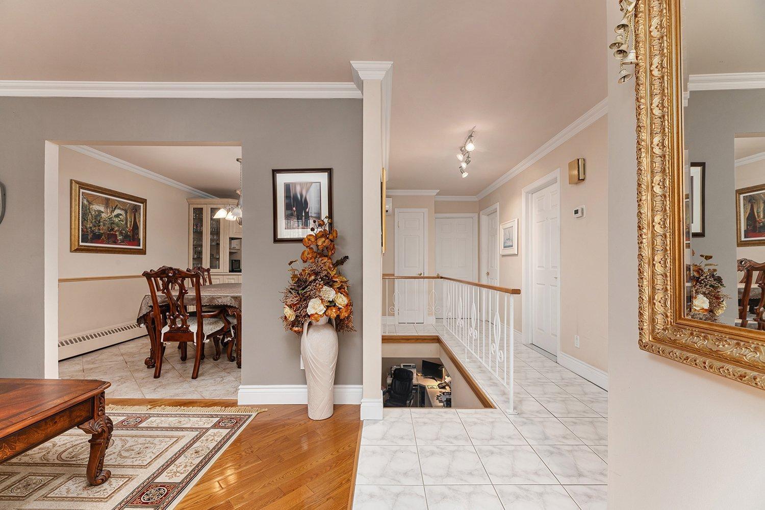 









344

 - 348


Rue Verreau

,
Longueuil (Le Vieux-Longueuil),




QC
J4L1C4

