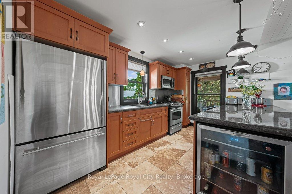 












28 NORTHUMBERLAND STREET

,
Guelph (Downtown),




Ontario
N1H3A5

