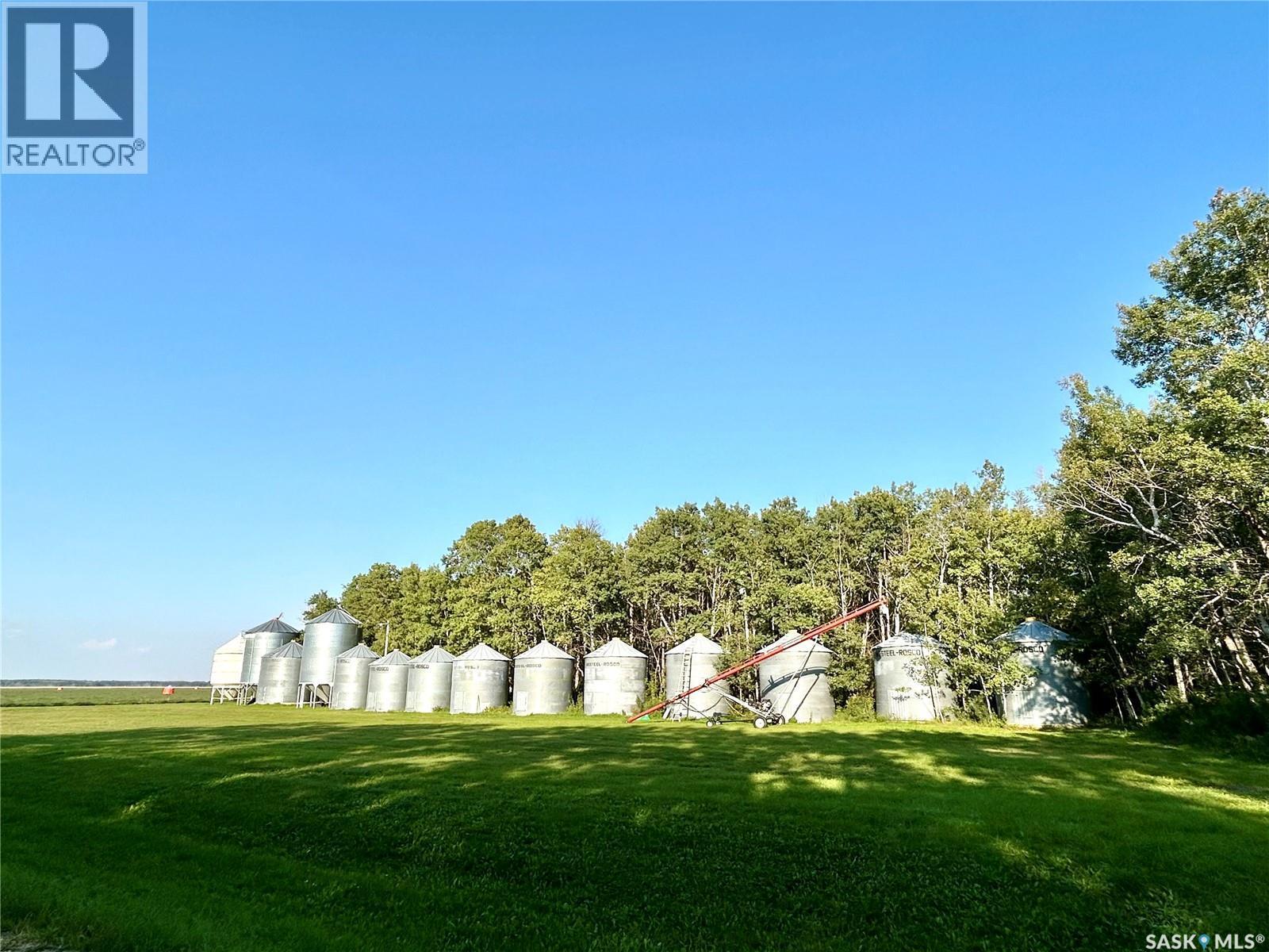 












Cragg Home Quarter

,
Arborfield Rm No. 456,




Saskatchewan
S0E0A0


