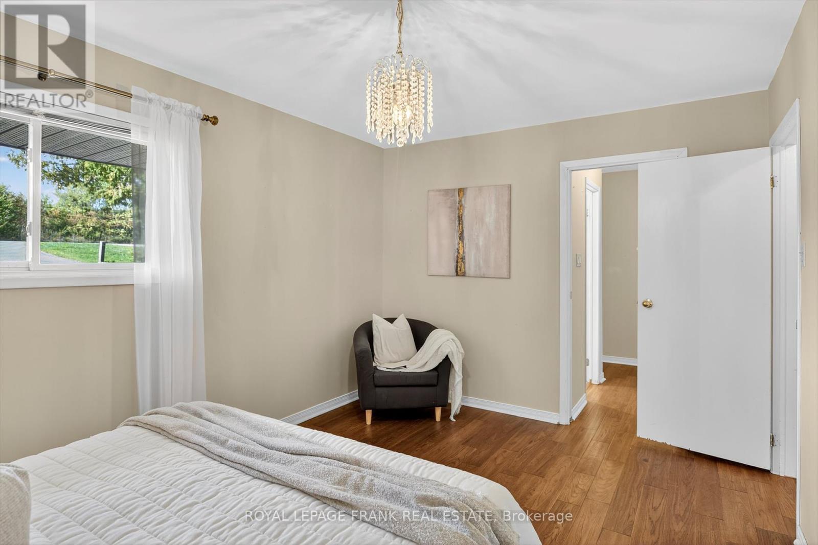












257 ARNOTT DRIVE

,
Selwyn,




Ontario
K0L1T0

