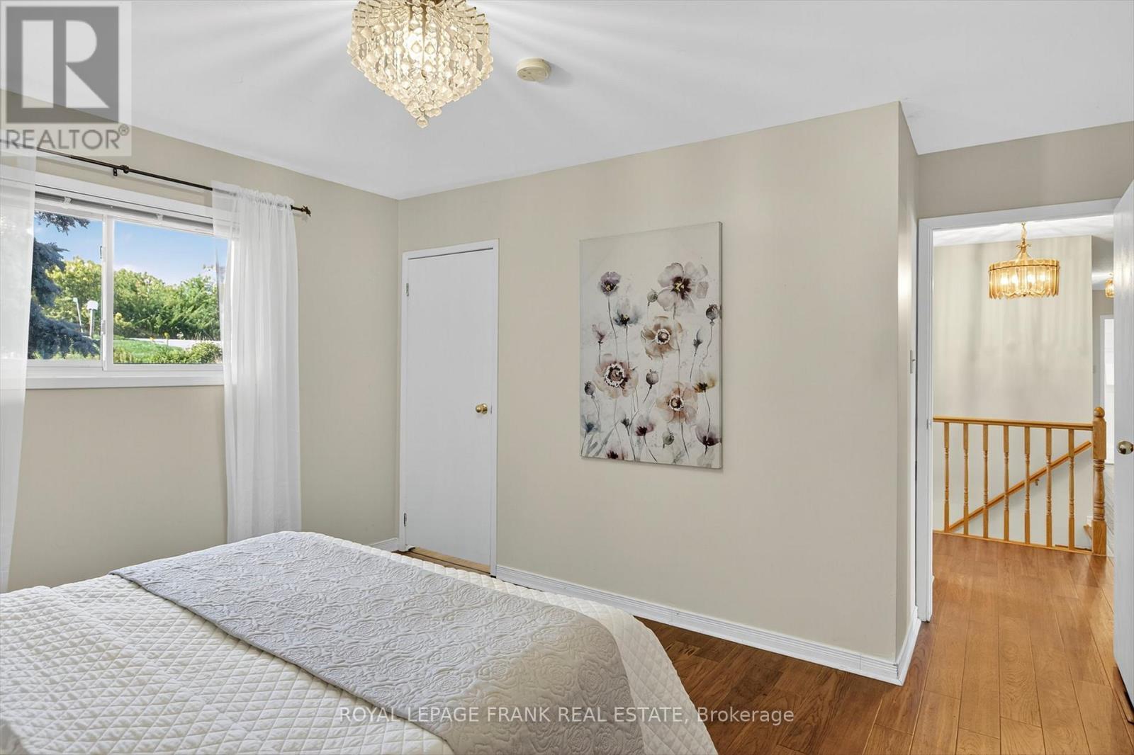 












257 ARNOTT DRIVE

,
Selwyn,




Ontario
K0L1T0

