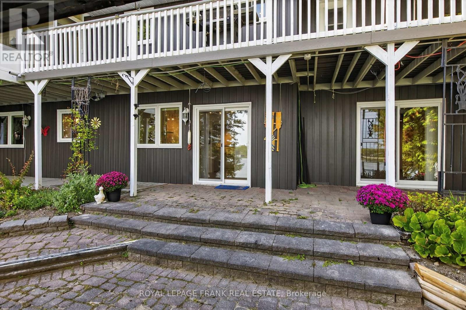 












257 ARNOTT DRIVE

,
Selwyn,




Ontario
K0L1T0

