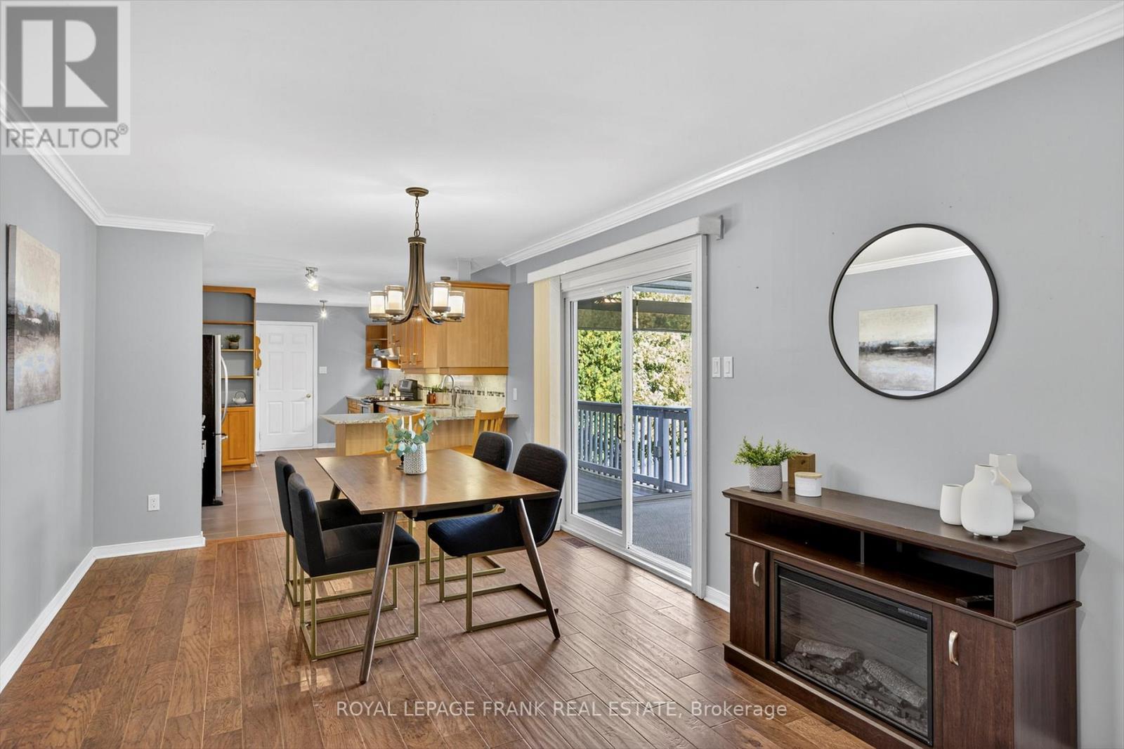 












257 ARNOTT DRIVE

,
Selwyn,




Ontario
K0L1T0

