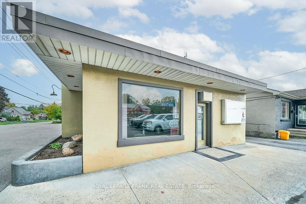 












519 BROCK STREET N

,
Whitby (Downtown Whitby),




Ontario
L1N4J1

