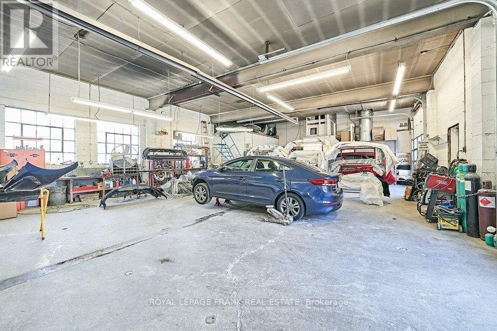 












519 BROCK STREET N

,
Whitby (Downtown Whitby),




Ontario
L1N4J1

