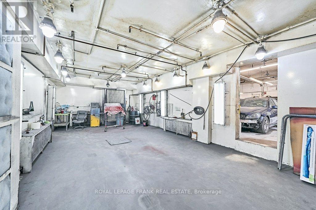 












519 BROCK STREET N

,
Whitby (Downtown Whitby),




Ontario
L1N4J1

