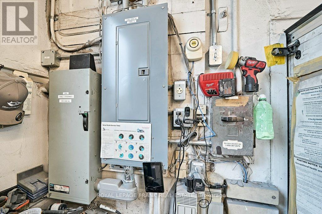 












519 BROCK STREET N

,
Whitby (Downtown Whitby),




Ontario
L1N4J1

