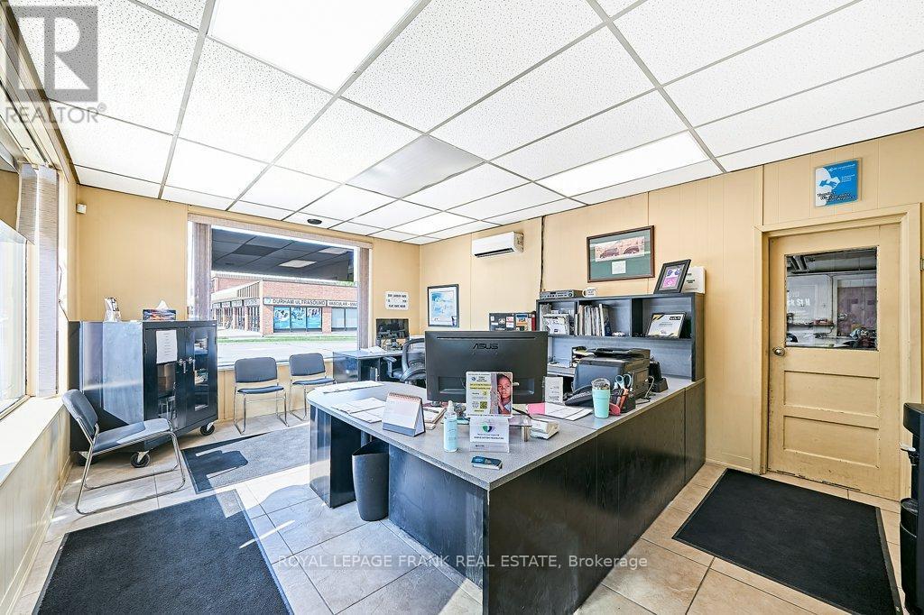 












519 BROCK STREET N

,
Whitby (Downtown Whitby),




Ontario
L1N4J1

