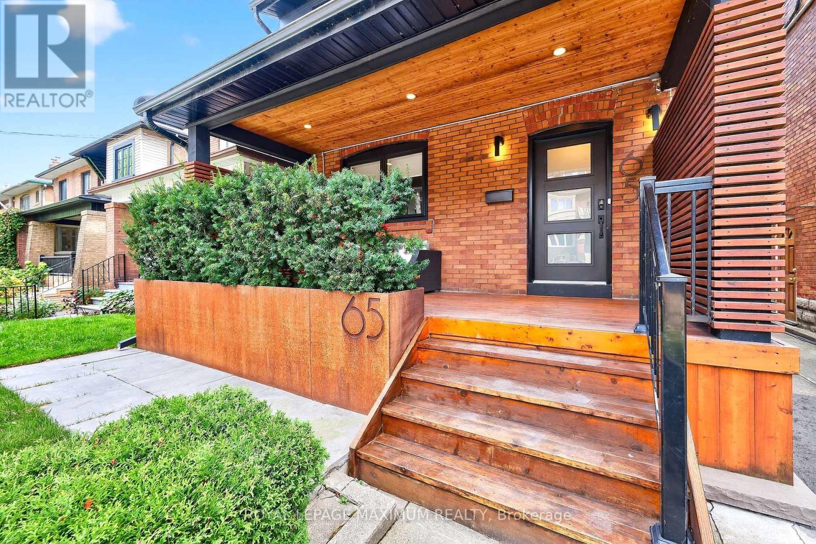 












65 PARKDALE ROAD

,
Toronto,




Ontario
M6R1E3

