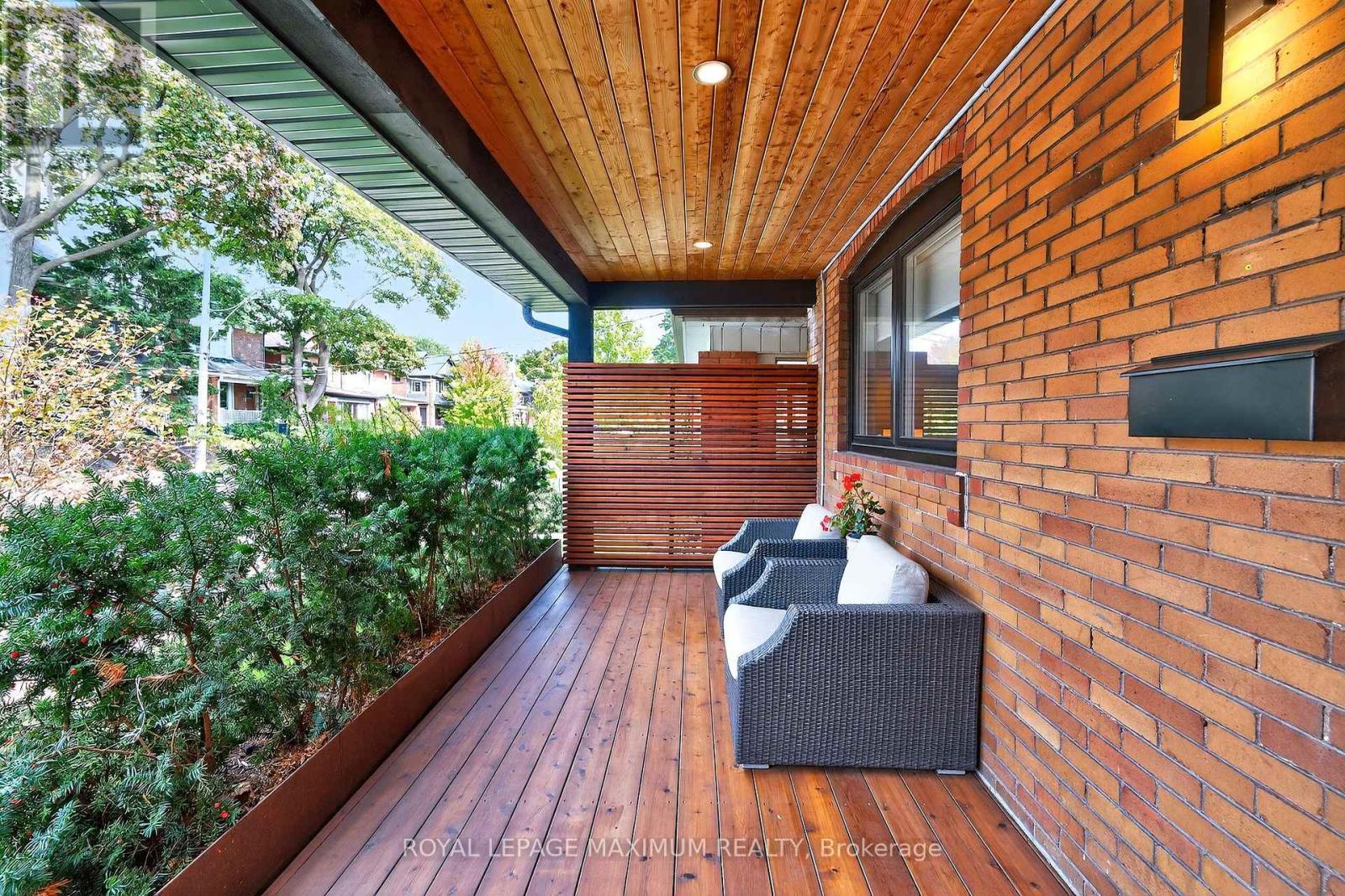 












65 PARKDALE ROAD

,
Toronto,




Ontario
M6R1E3

