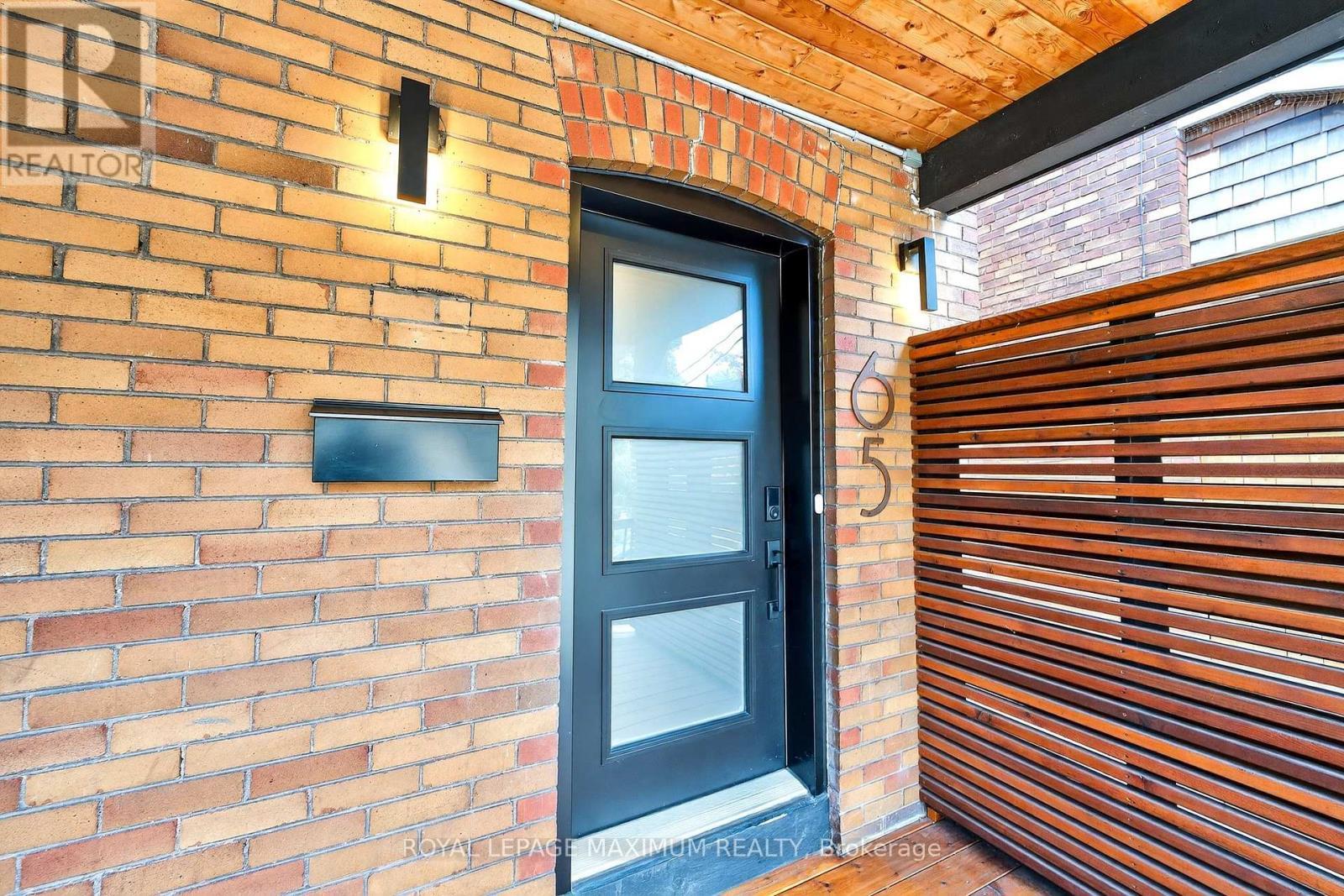 












65 PARKDALE ROAD

,
Toronto,




Ontario
M6R1E3

