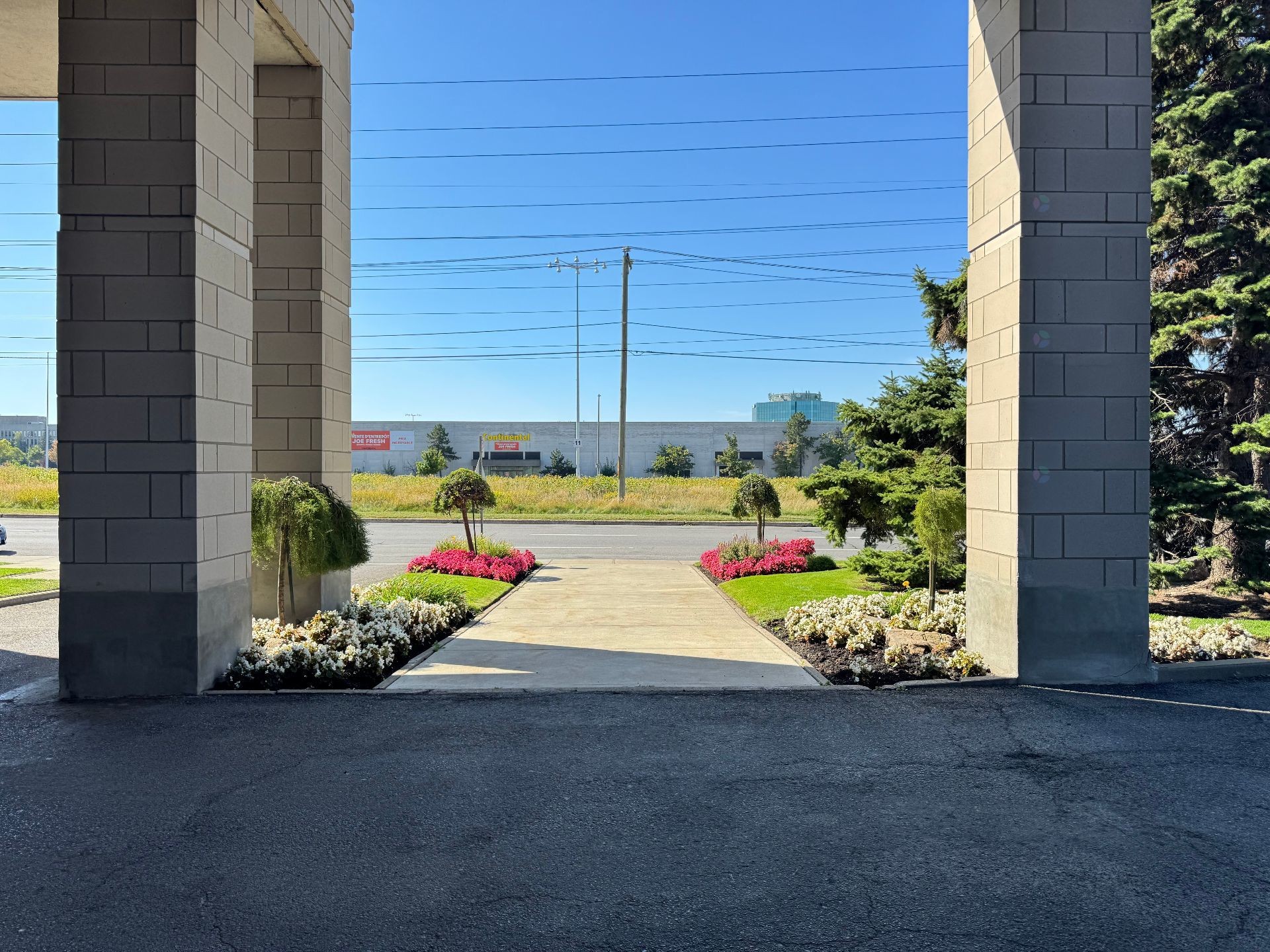 









11115


Boul. Cavendish

, 202,
Montréal (Saint-Laurent),




QC
H4R2M9

