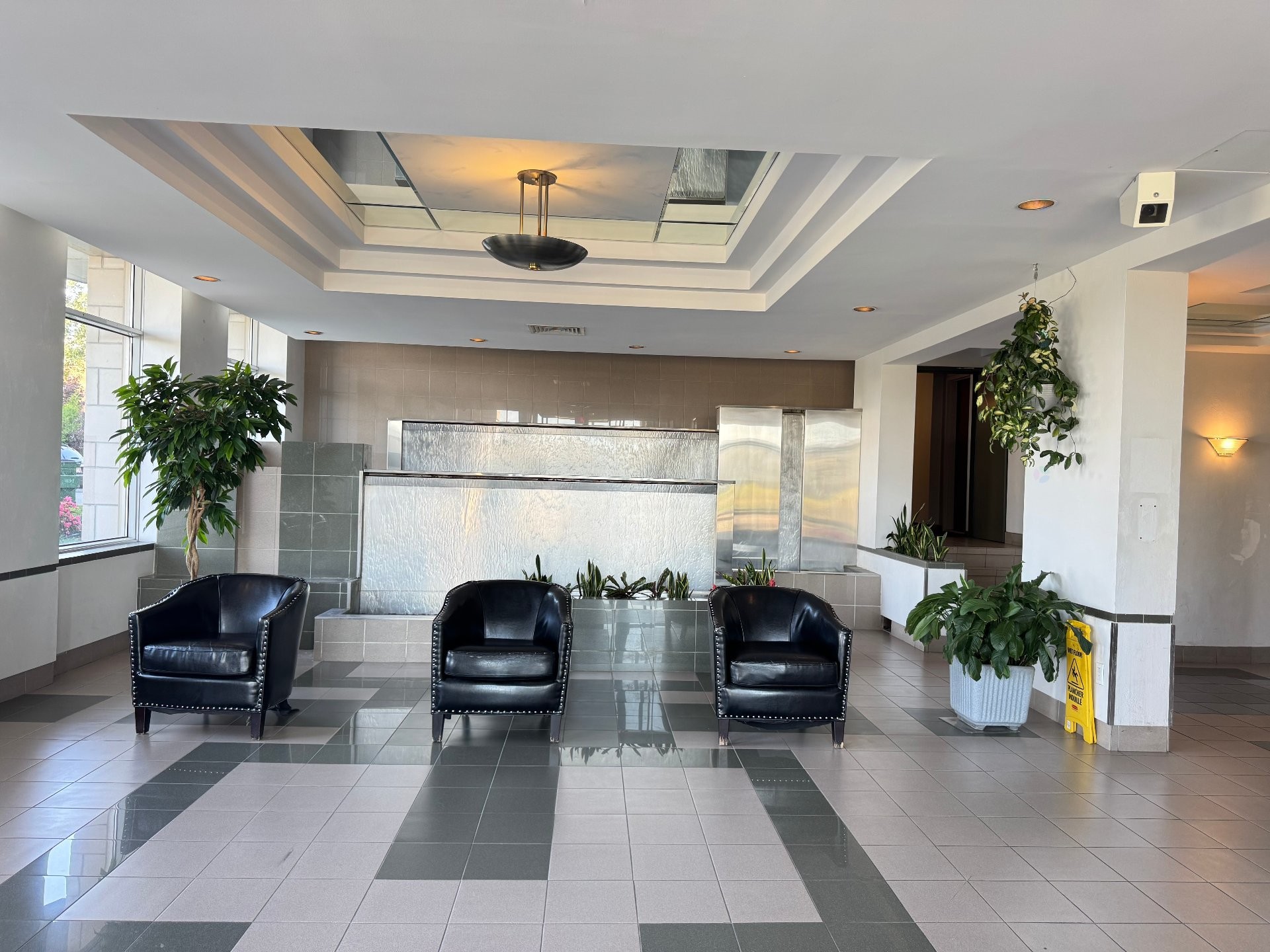 









11115


Boul. Cavendish

, 202,
Montréal (Saint-Laurent),




QC
H4R2M9

