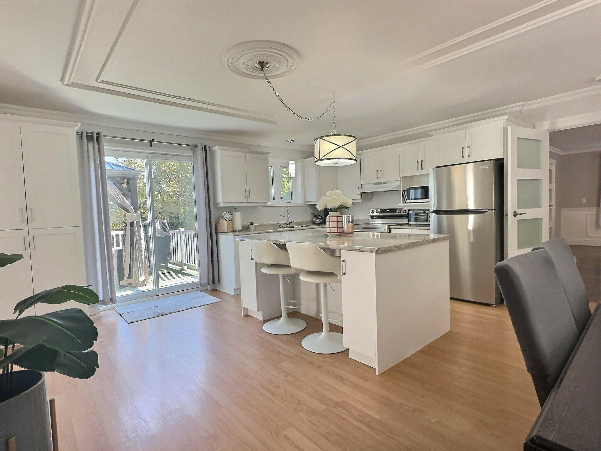 









75


Ch. Hervé-Pigeon

,
Kipawa,




QC
J0Z2H0

