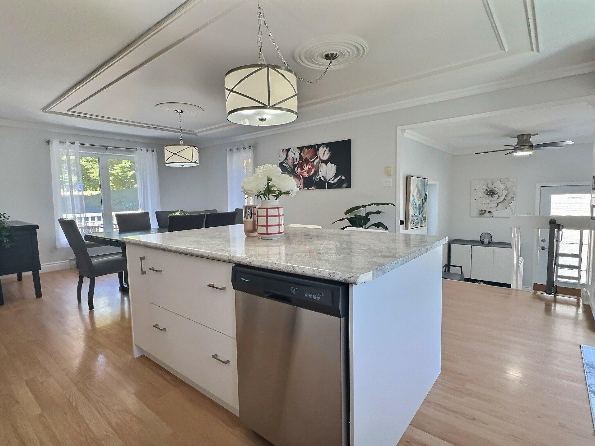 









75


Ch. Hervé-Pigeon

,
Kipawa,




QC
J0Z2H0

