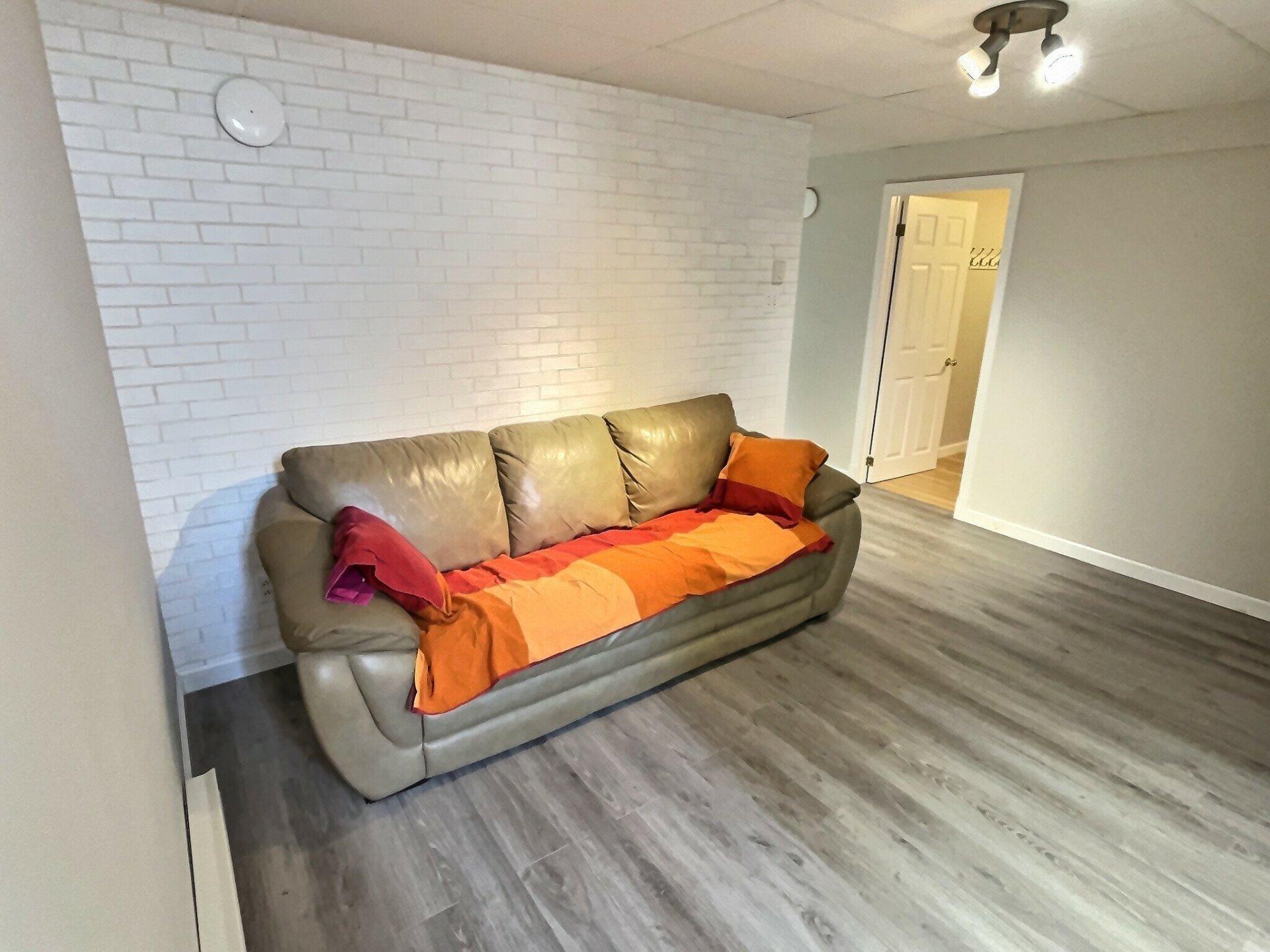 









75


Ch. Hervé-Pigeon

,
Kipawa,




QC
J0Z2H0

