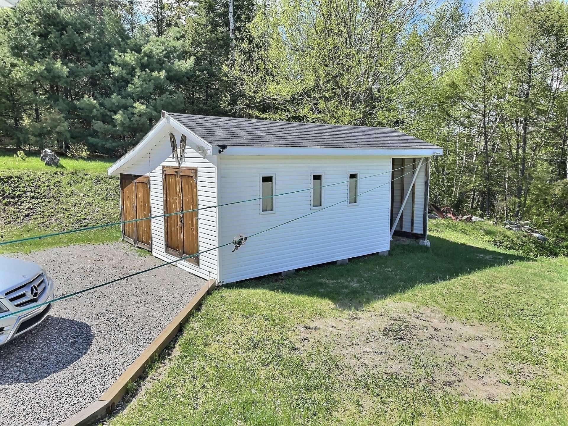 









75


Ch. Hervé-Pigeon

,
Kipawa,




QC
J0Z2H0

