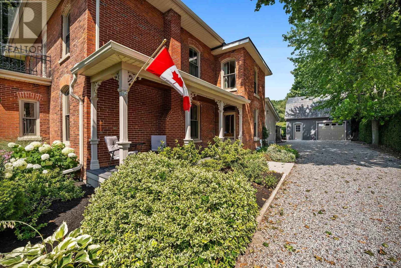 












332 RIDOUT STREET

,
Port Hope,




Ontario
L1A1R1

