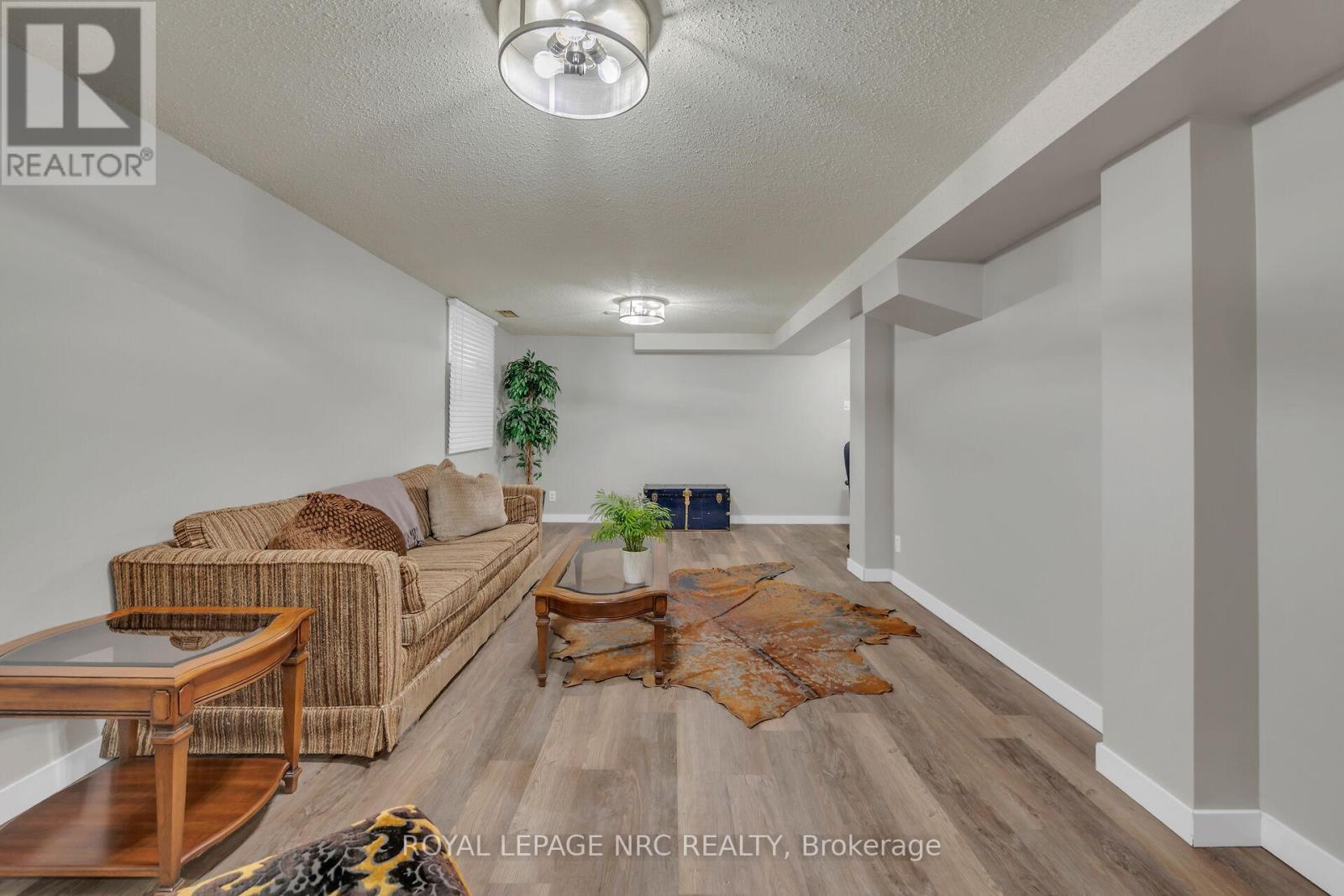 












325 BROOKFIELD BOULEVARD

,
Haldimand,




Ontario
N1A1L7

