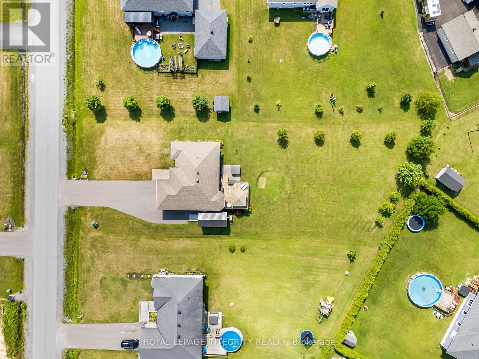 












251 RUE DES VIOLETTES STREET

,
Clarence-Rockland,




Ontario
K0A2A0

