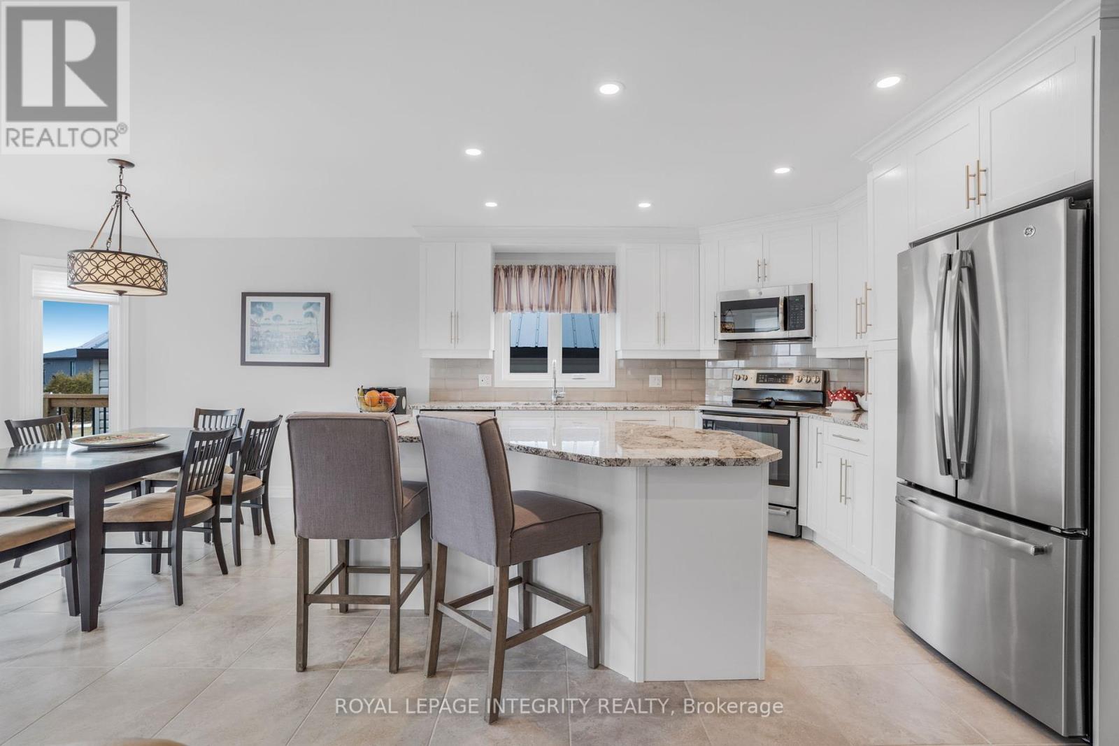 












251 RUE DES VIOLETTES STREET

,
Clarence-Rockland,




Ontario
K0A2A0

