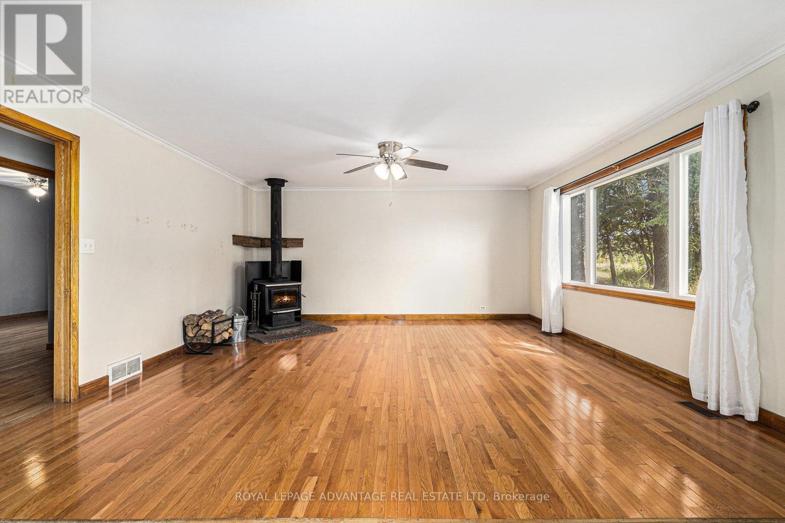 












19320 HIGHWAY 7 ROAD

,
Tay Valley,




Ontario
K7H3C9

