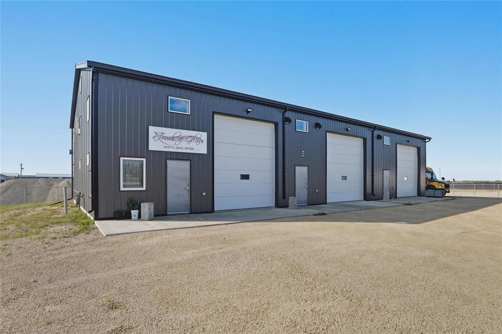 












440 Wittick Street

,
Niverville,




Manitoba
R0A1E0


