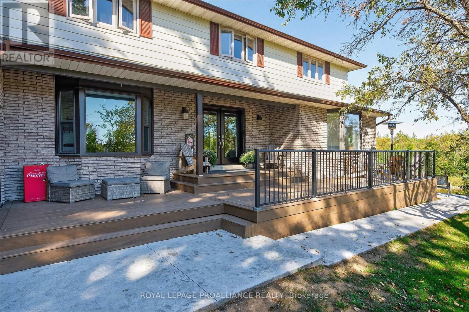 












9 LEANNE AVENUE

,
Otonabee-South Monaghan,




Ontario
K9J6X8

