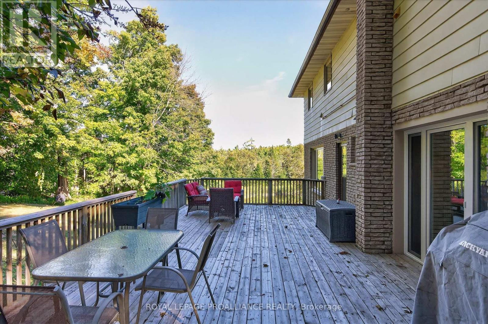 












9 LEANNE AVENUE

,
Otonabee-South Monaghan,




Ontario
K9J6X8

