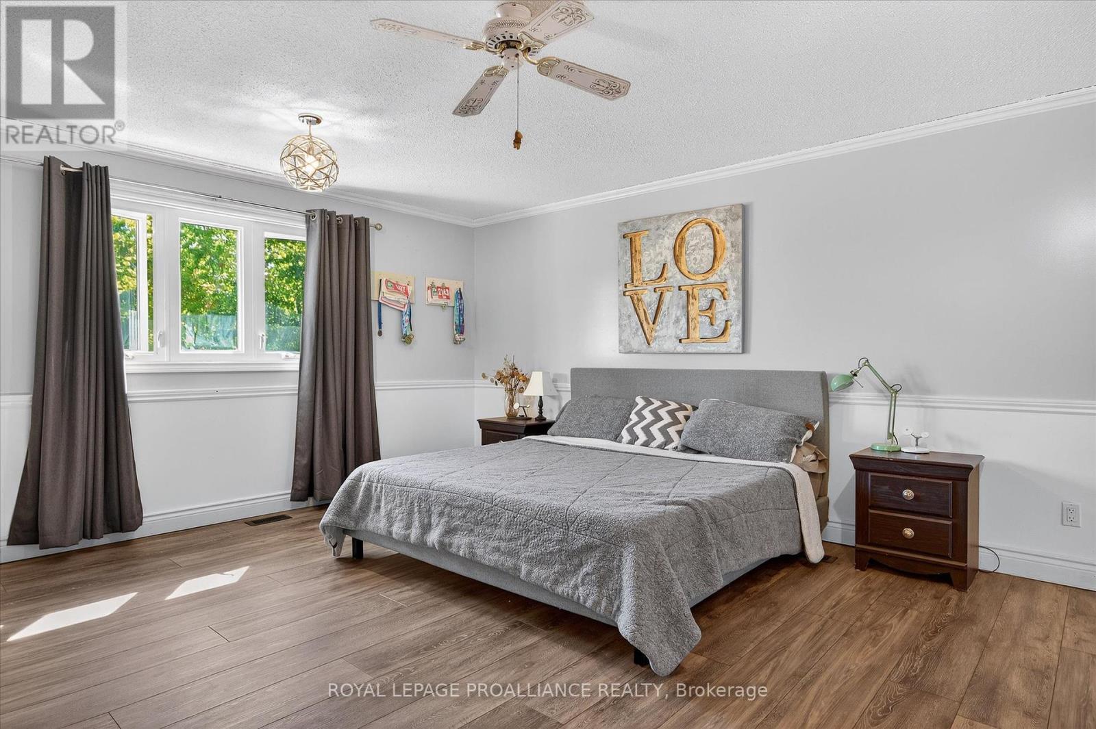 












9 LEANNE AVENUE

,
Otonabee-South Monaghan,




Ontario
K9J6X8

