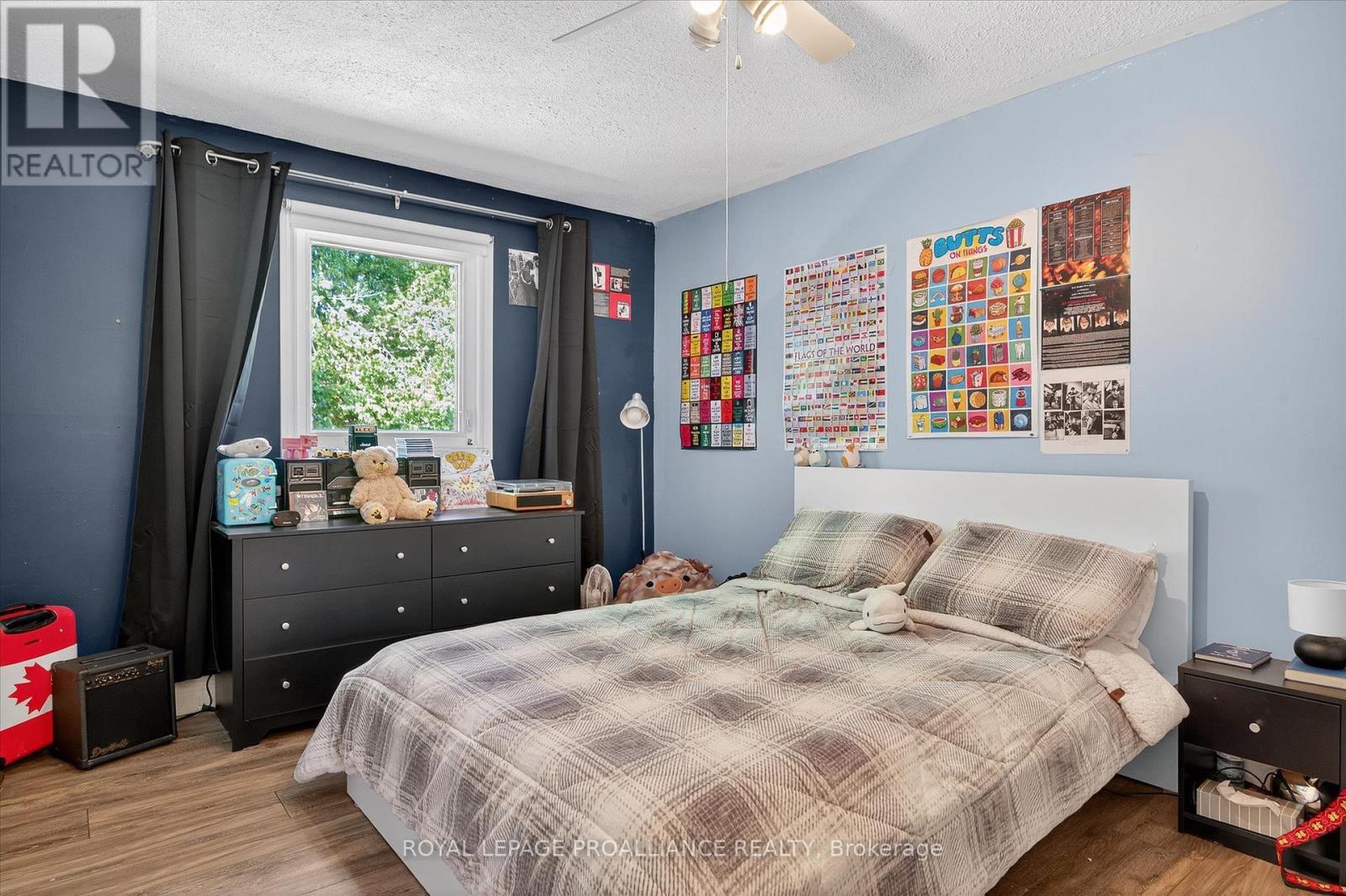 












9 LEANNE AVENUE

,
Otonabee-South Monaghan,




Ontario
K9J6X8

