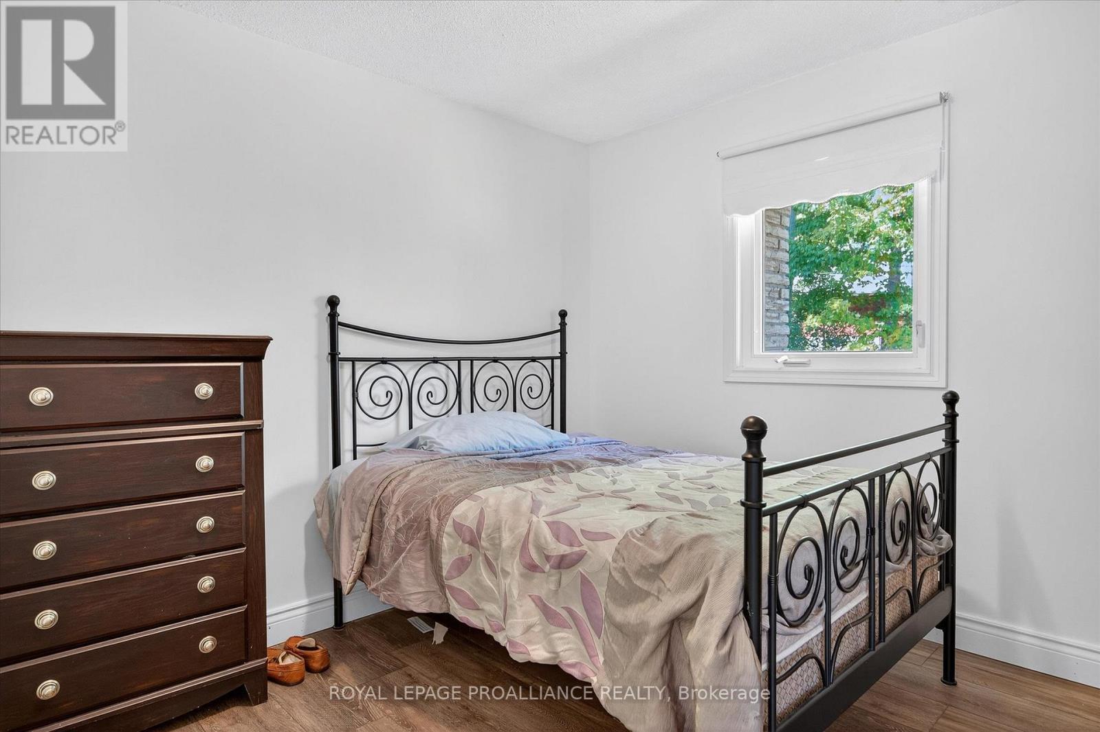 












9 LEANNE AVENUE

,
Otonabee-South Monaghan,




Ontario
K9J6X8

