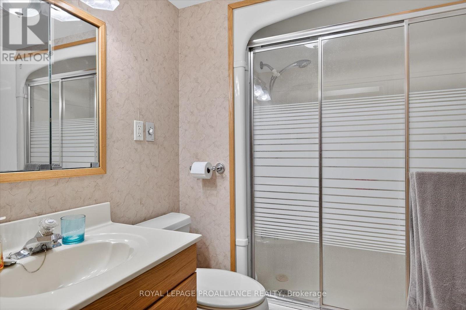 












9 LEANNE AVENUE

,
Otonabee-South Monaghan,




Ontario
K9J6X8

