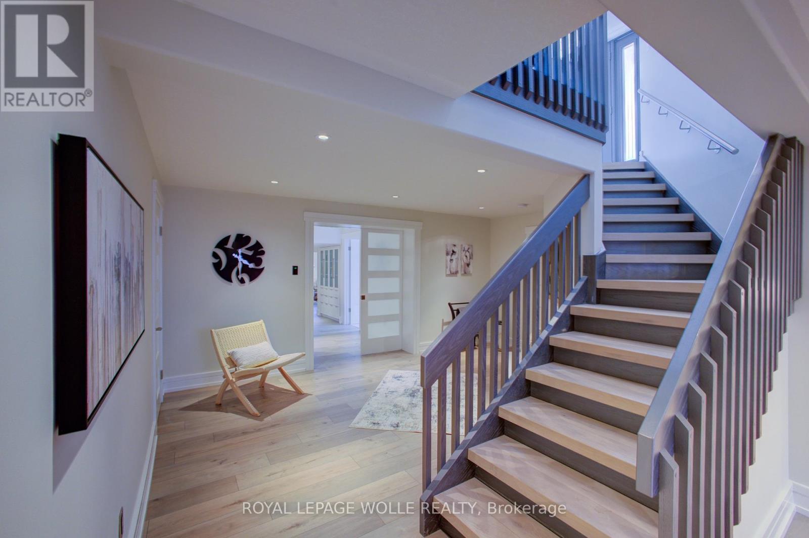 












14 JAMES COURT

,
Wellesley,




Ontario
N0B2M1

