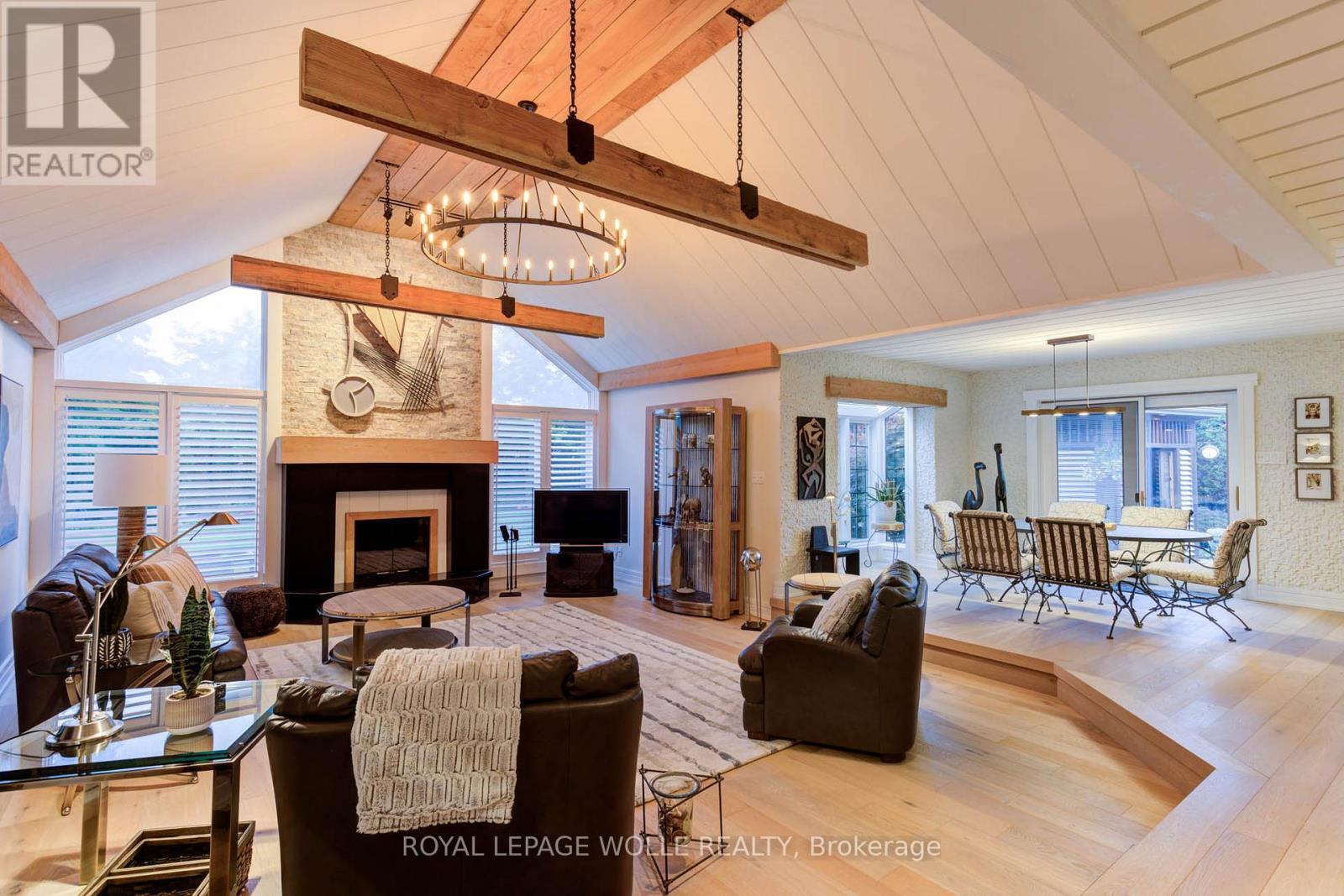 












14 JAMES COURT

,
Wellesley,




Ontario
N0B2M1

