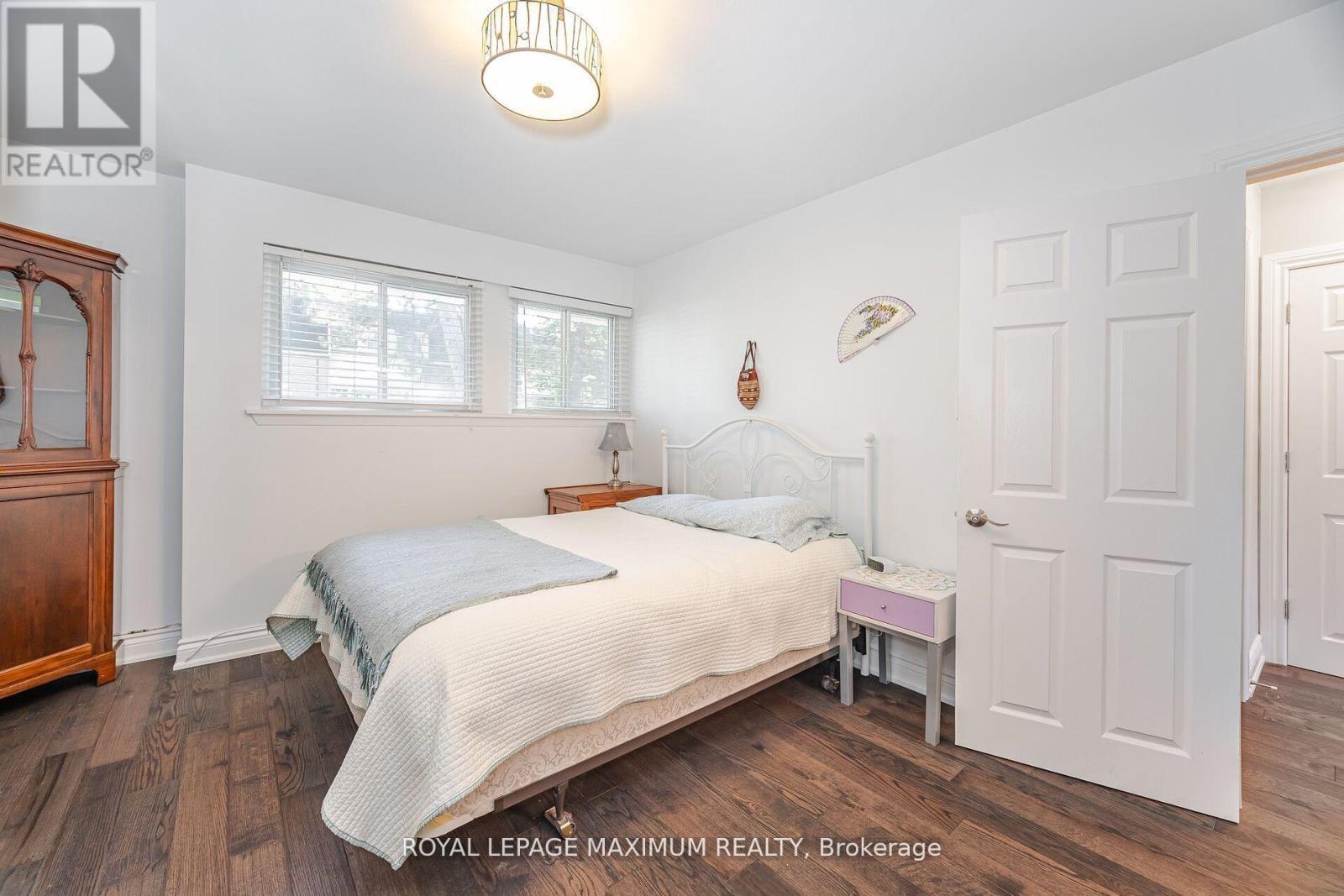 












17 - 90 GEORGE HENRY BOULEVARD

,
Toronto,




Ontario
M2J1E7

