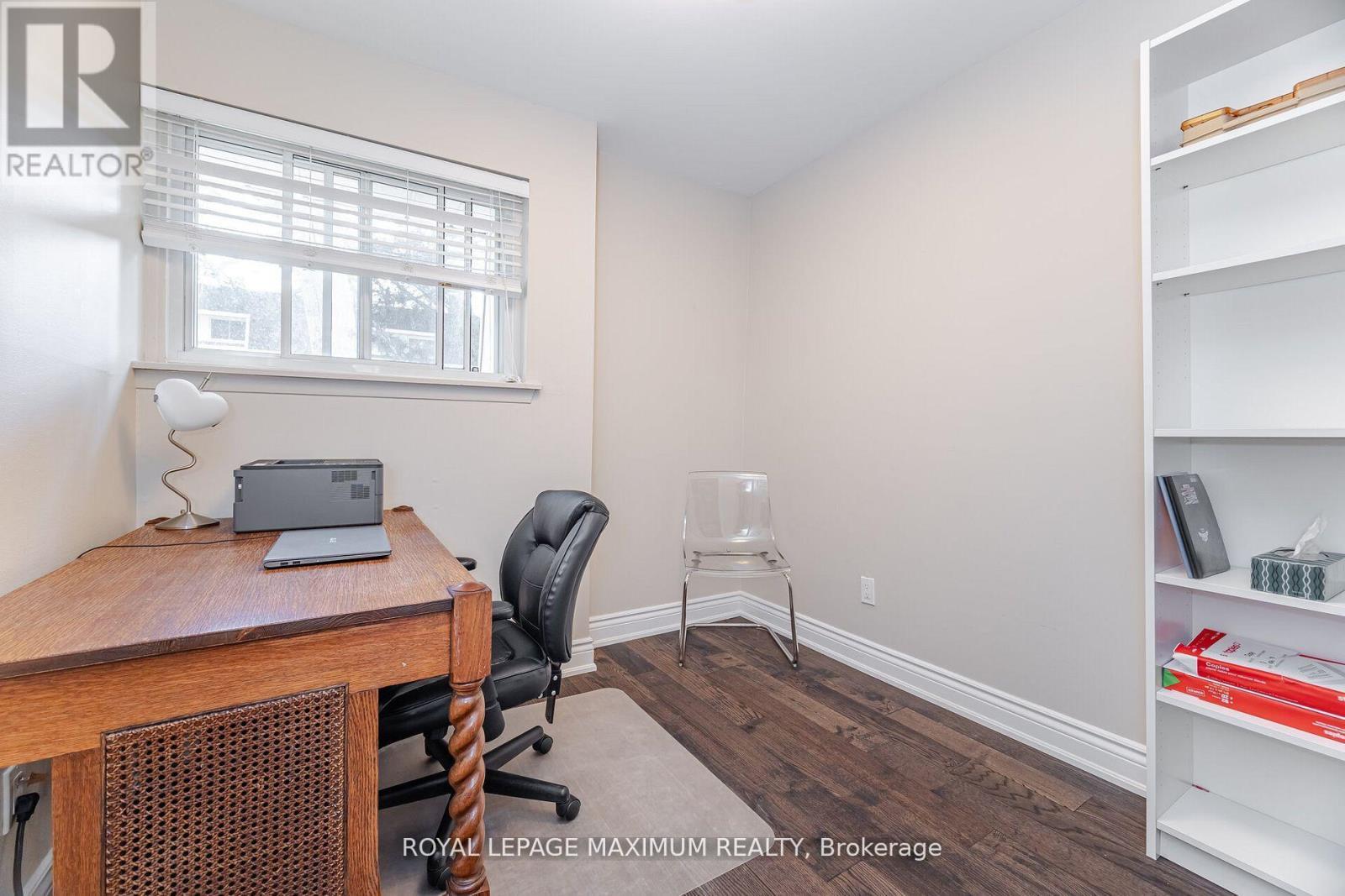 












17 - 90 GEORGE HENRY BOULEVARD

,
Toronto,




Ontario
M2J1E7

