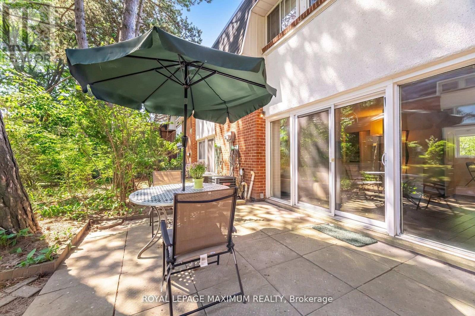 












17 - 90 GEORGE HENRY BOULEVARD

,
Toronto,




Ontario
M2J1E7

